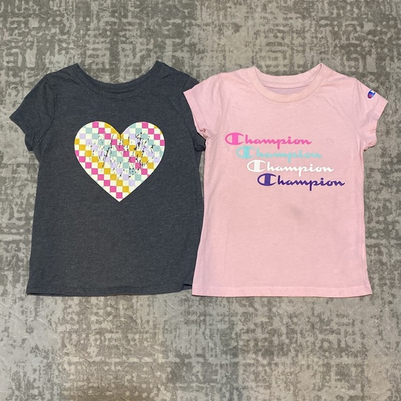 🔥4/20! Bundle of 5 girls T shirts, size 5T. - Picture 3 of 10